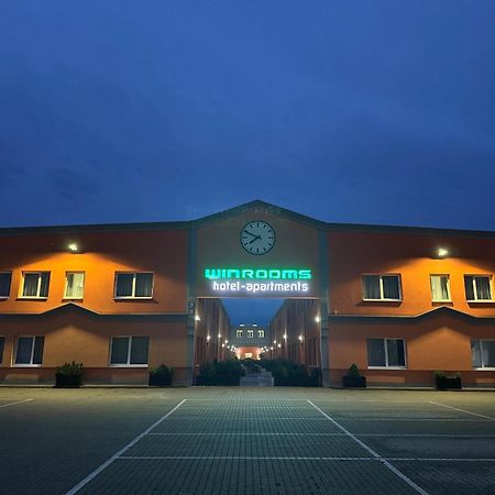 Winrooms "Hotel&Appartement" Wiener Neustadt Exterior foto