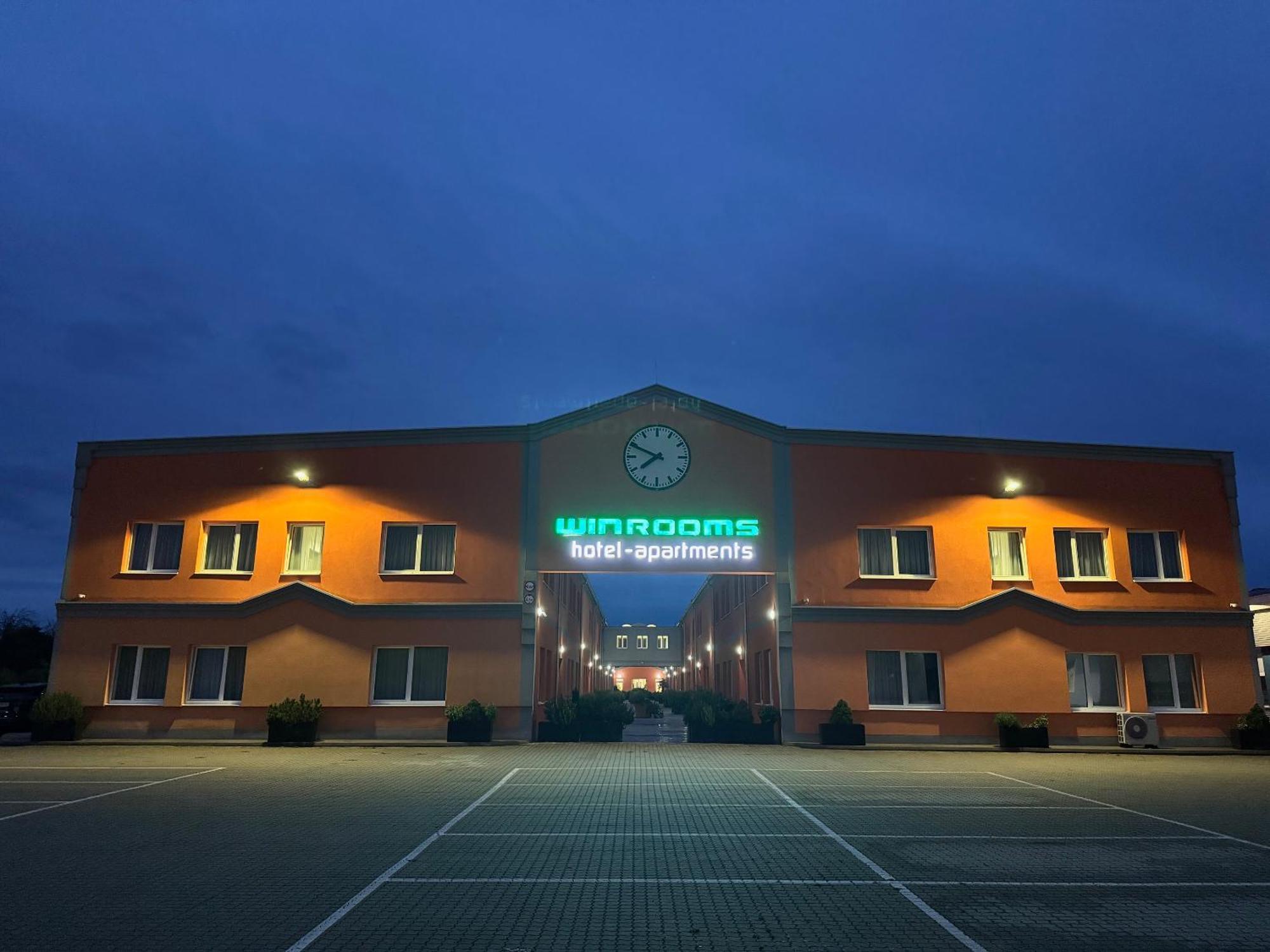 Winrooms "Hotel&Appartement" Wiener Neustadt Exterior foto