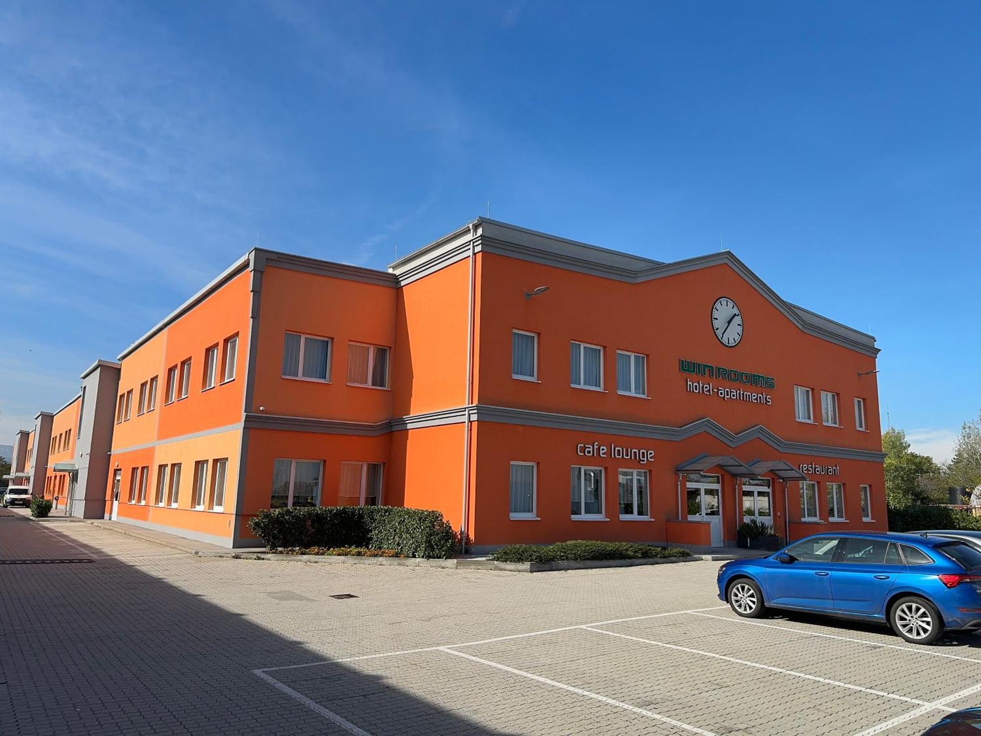 Winrooms "Hotel&Appartement" Wiener Neustadt Exterior foto