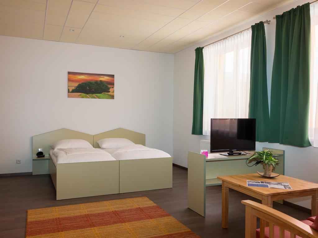 Winrooms "Hotel&Appartement" Wiener Neustadt Exterior foto