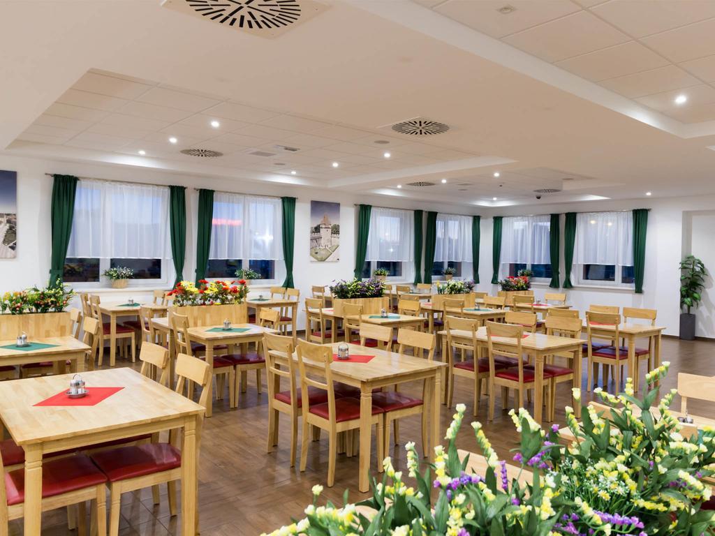 Winrooms "Hotel&Appartement" Wiener Neustadt Exterior foto