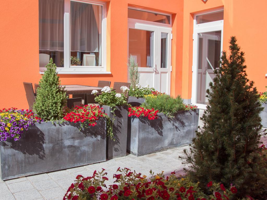 Winrooms "Hotel&Appartement" Wiener Neustadt Exterior foto